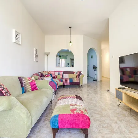 Charming 2br With Cosy Balcony In Marsascala By 360 Estates