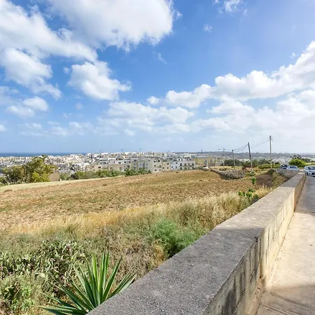 Charming 2br With Cosy Balcony In Marsascala By 360 Estates Daire